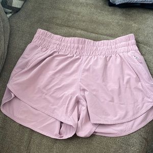 Lululemon Tracker Low Rise Lined Short 4”
